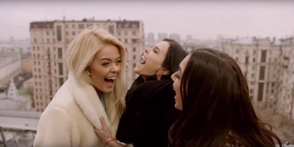 Я тебя никому не отдам gipsydance. Группа серебро никому. SEREBRO Я тебя не отдам. Серебро никогда. Серебро никогда никому.