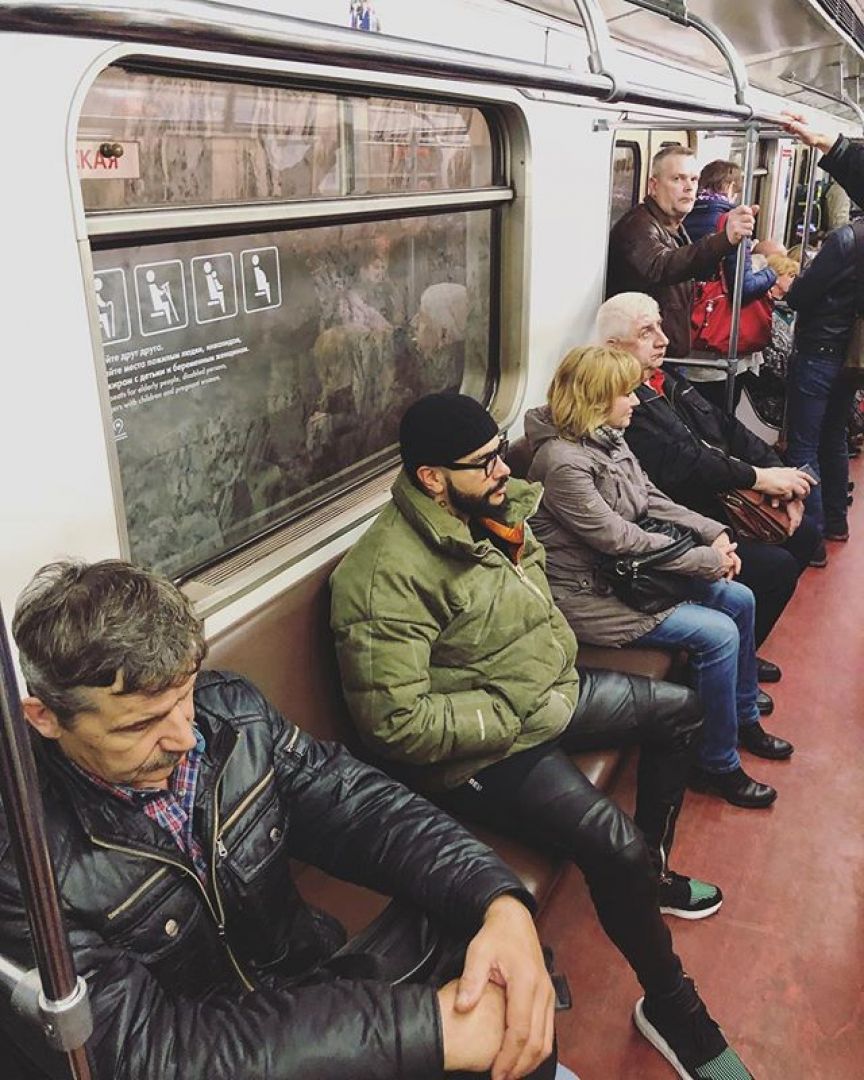 производим под звезды в метро москвы фото скопировать или