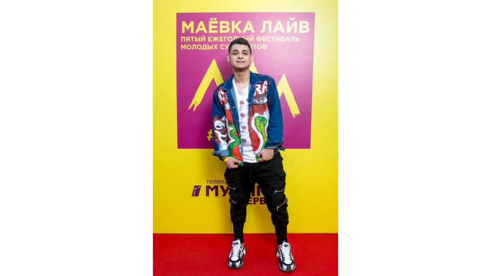 Некста лайв. Маевка лайф. Ольга Бузова Маевка лайв. ФРЕШМЕНЫ 2017 муз ТВ. Маевка лайв Сокольники маёвка лайф 2021.